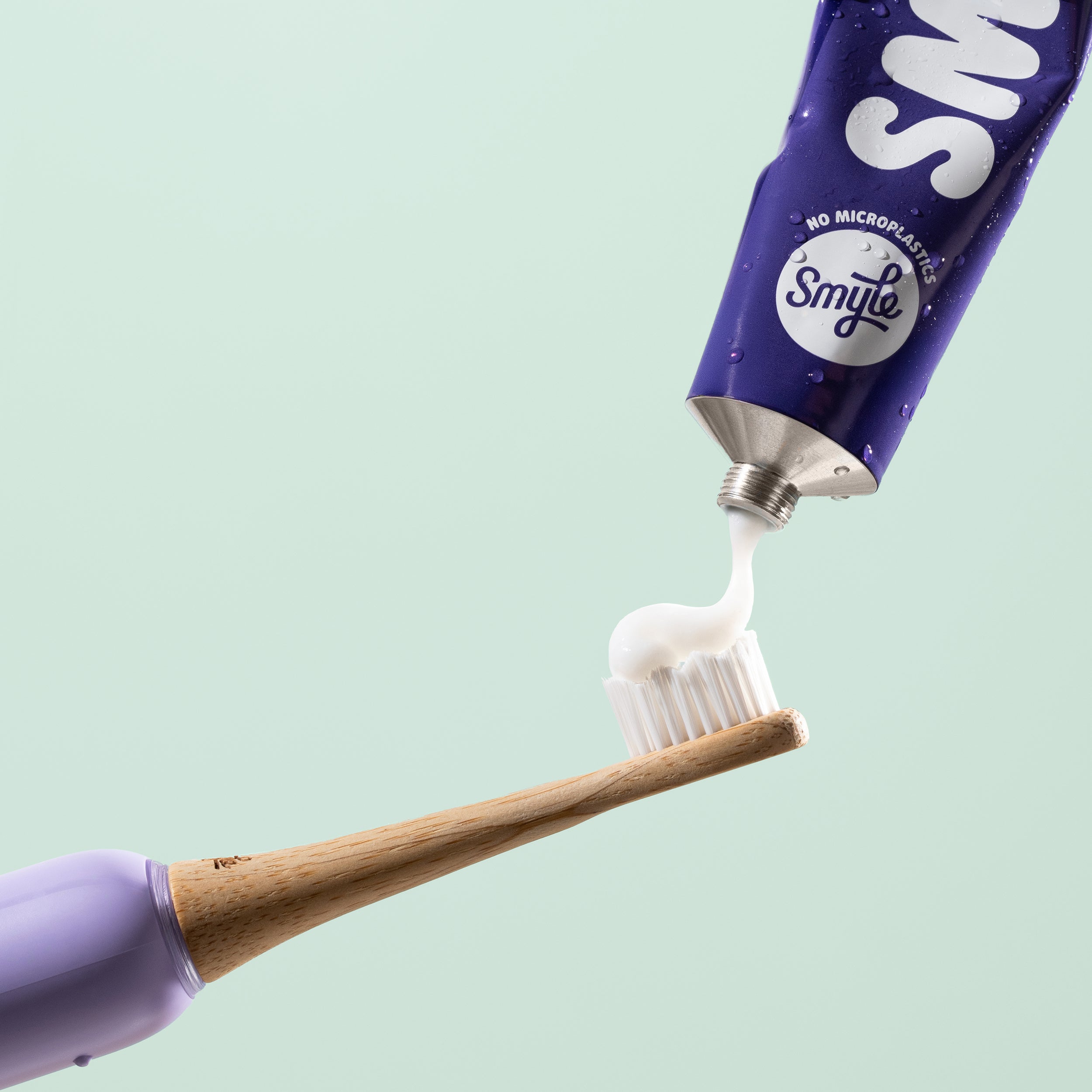 SMYLE Whitening Toothpaste – Advanced Fluoride Protection & Charcoal Whitening