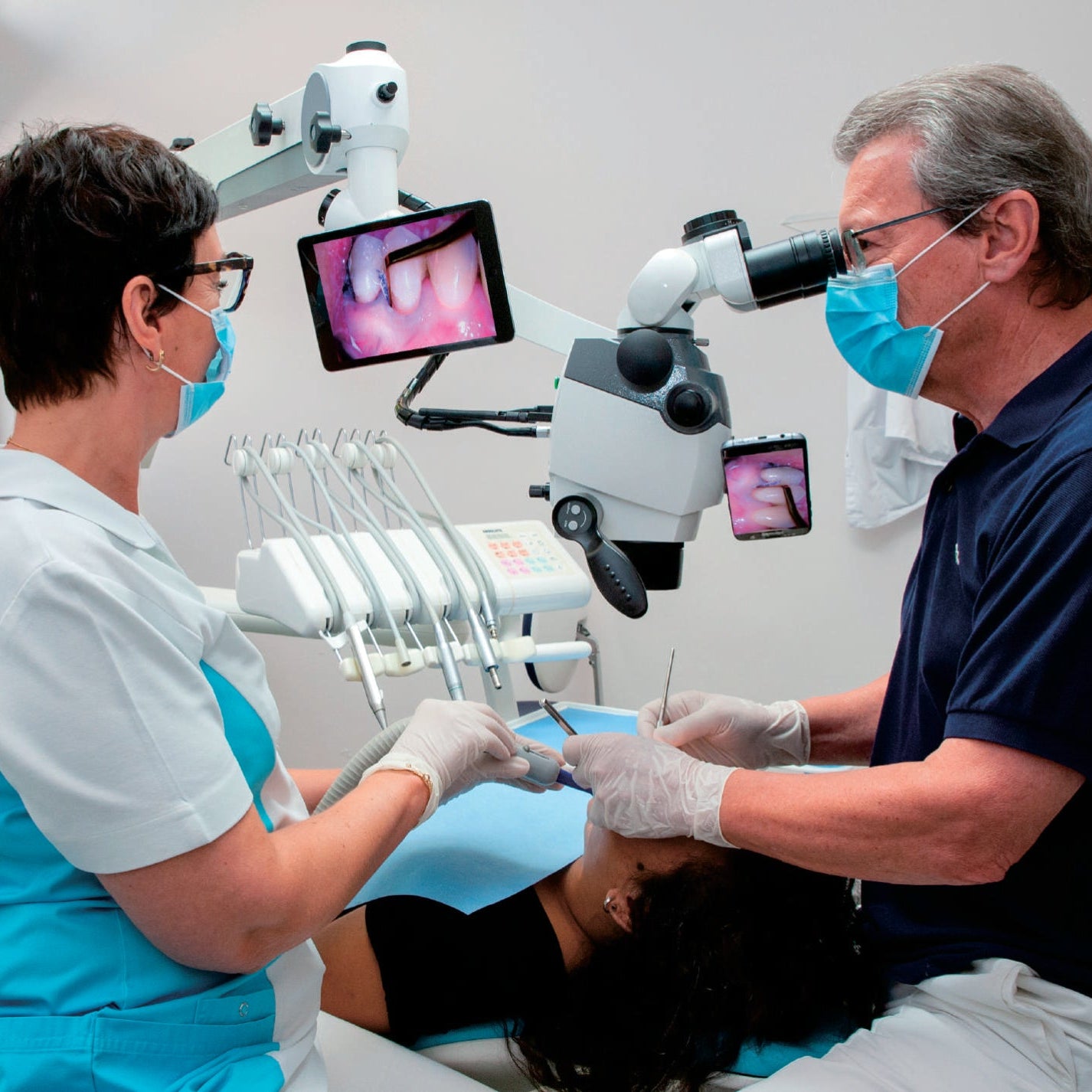 AM-6000 Dental/Surgical Microscope with Built-in Full-Function Imaging System